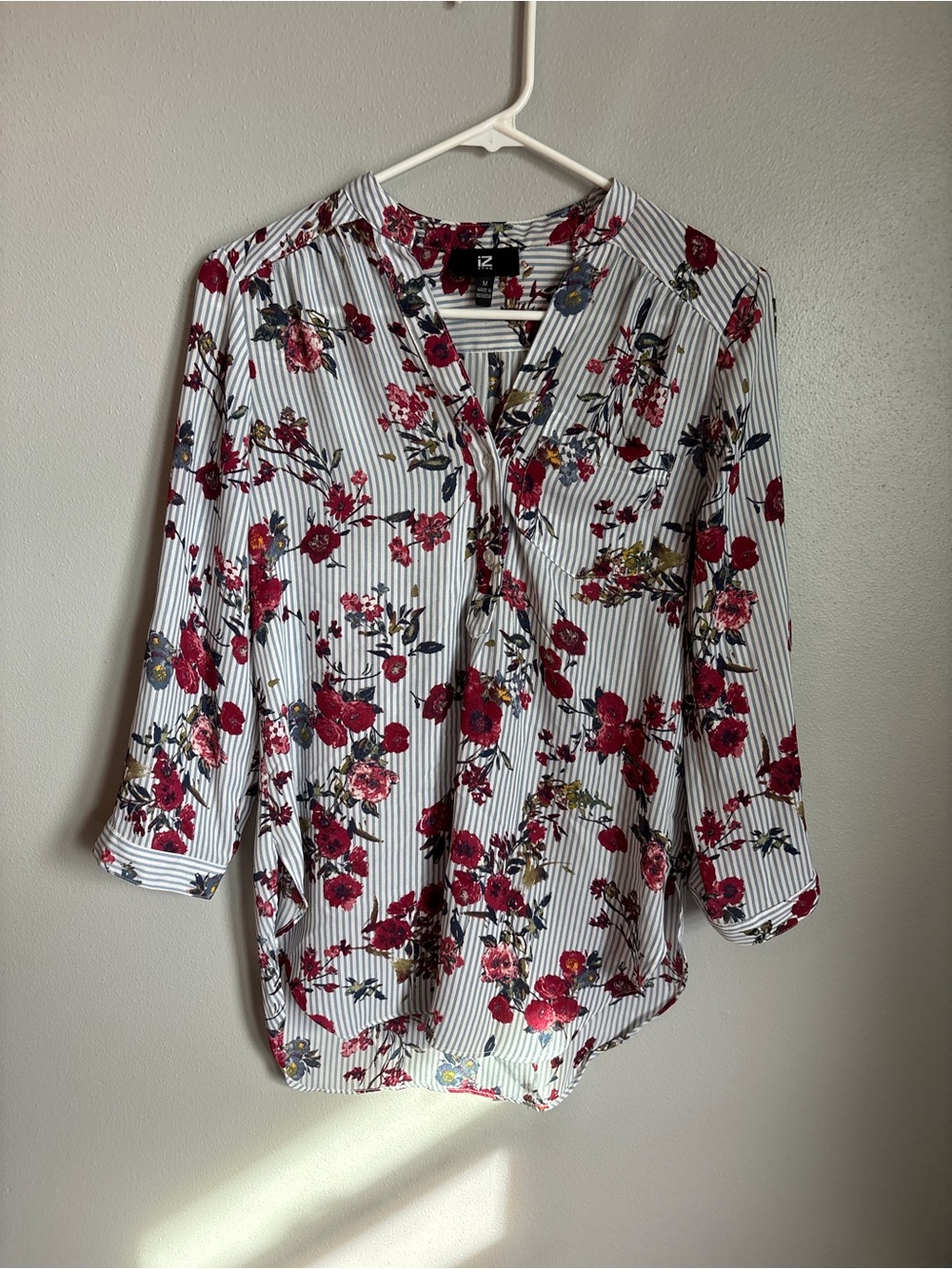iZ Byer Floral Striped Blouse size medium